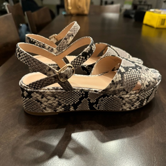 Snakeskin Kate Spade Platform Sandals - Picture 3 of 8